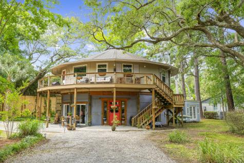 2069 Saint James Drive Charleston SC 29412