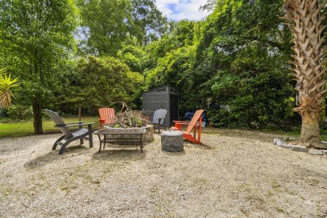 2069 Saint James Drive Charleston SC 29412