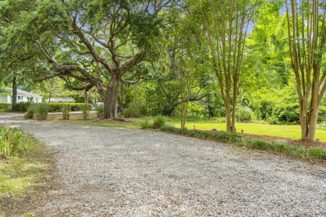 2069 Saint James Drive Charleston SC 29412