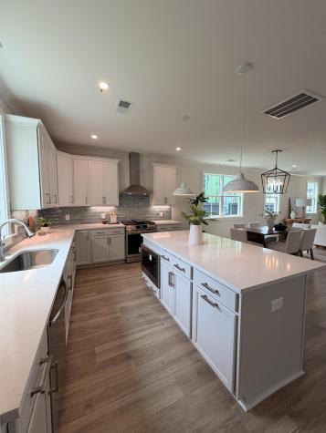 709 Rumbling Leaf Lane Summerville SC 29486
