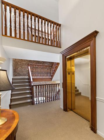3 Queen Street Charleston SC 29401