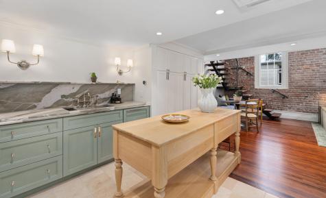 3 Queen Street Charleston SC 29401