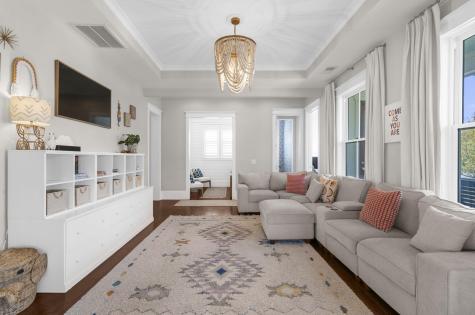 1635 Pierce Street Charleston SC 29492