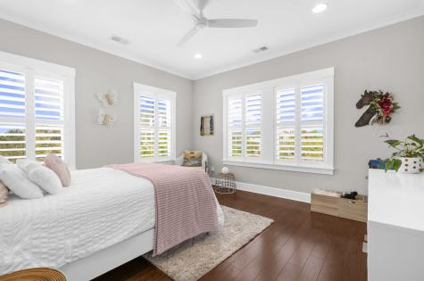 1635 Pierce Street Charleston SC 29492