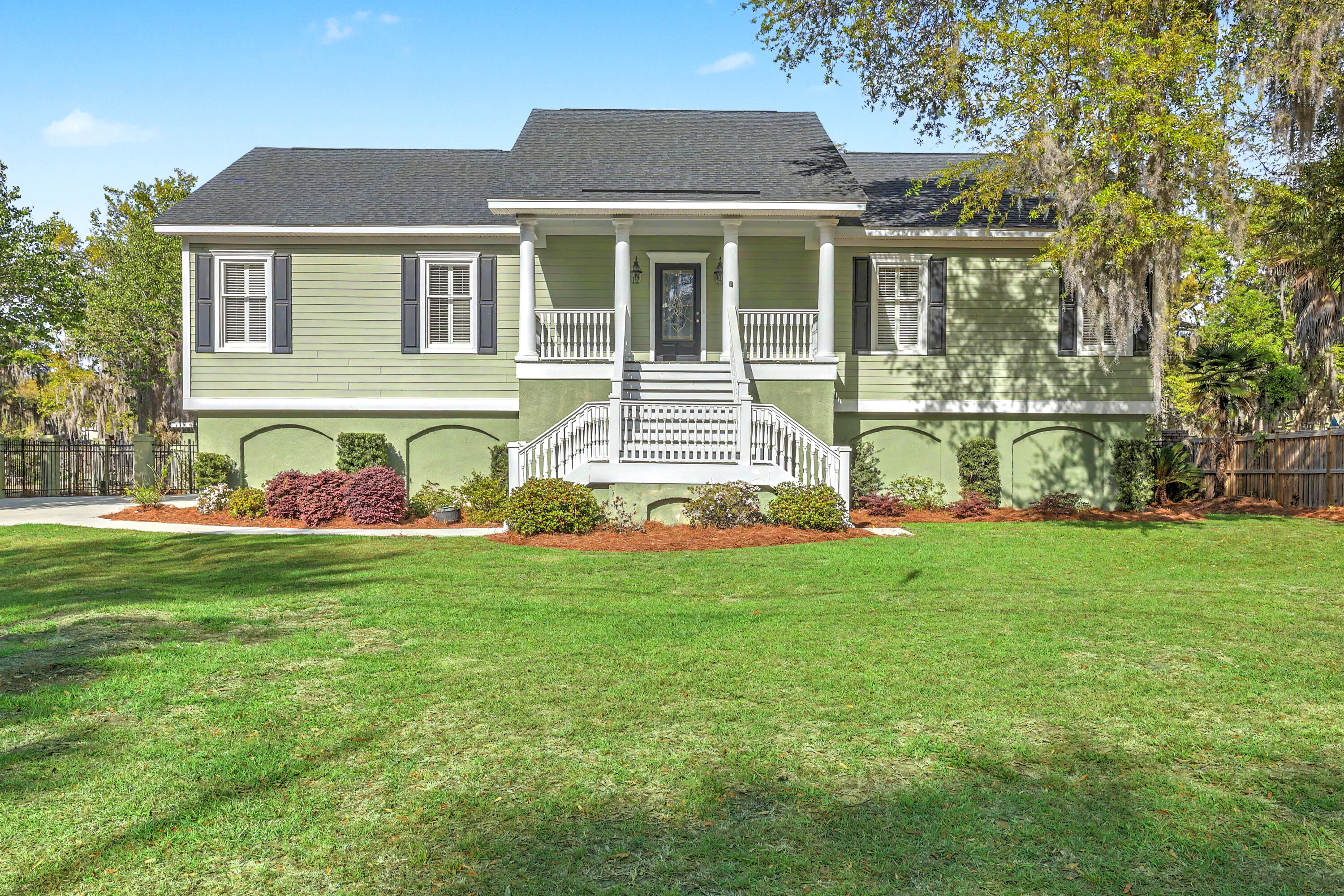 657 N Stiles Drive Charleston SC 29412