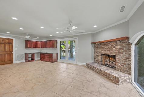 657 N Stiles Drive Charleston SC 29412