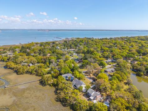657 N Stiles Drive Charleston SC 29412