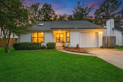 8313 Whitehaven Drive North Charleston SC 29420