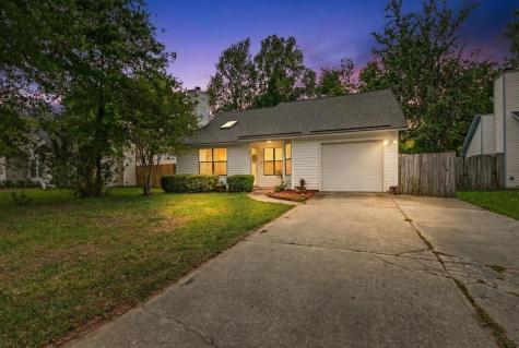 8313 Whitehaven Drive North Charleston SC 29420