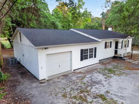 727 Levee Drive Moncks Corner SC 29461