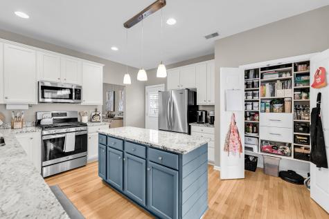 2286 Sandy Point Lane Mount Pleasant SC 29466