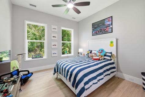 1550 N Avalon Circle Charleston SC 29407