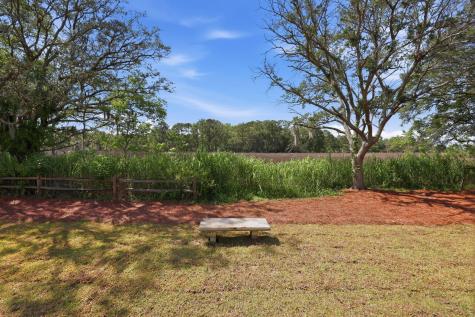 1550 N Avalon Circle Charleston SC 29407
