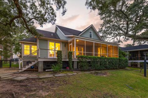 823 Colony Drive Charleston SC 29407