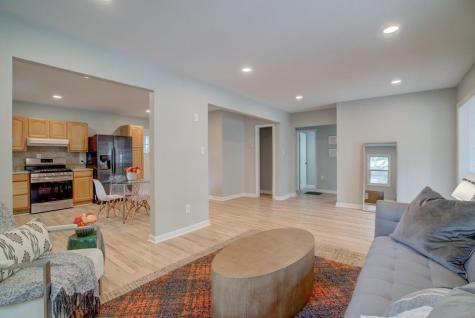 4527 Holly Street North Charleston SC 29405