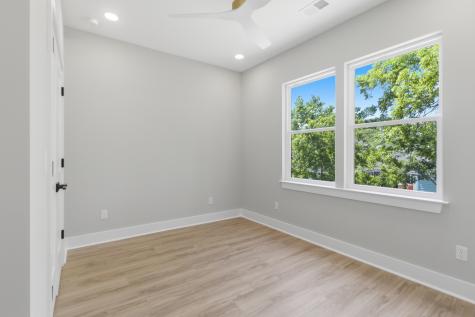 1924 Redwood Street North Charleston SC 29405