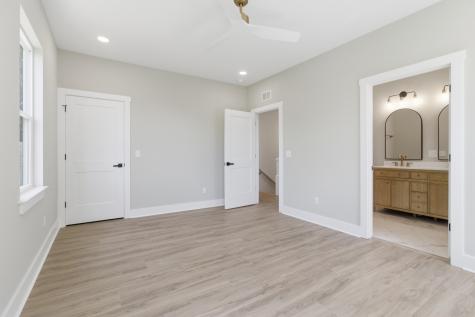 1924 Redwood Street North Charleston SC 29405