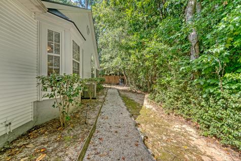 9117 Woodcreek Court North Charleston SC 29406