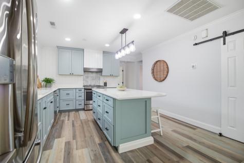 921 Hillsboro Drive Charleston SC 29407