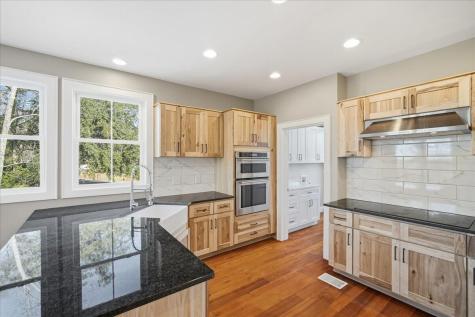 2003 Wharf Landing Court North Charleston SC 29418