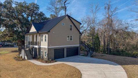 2003 Wharf Landing Court North Charleston SC 29418