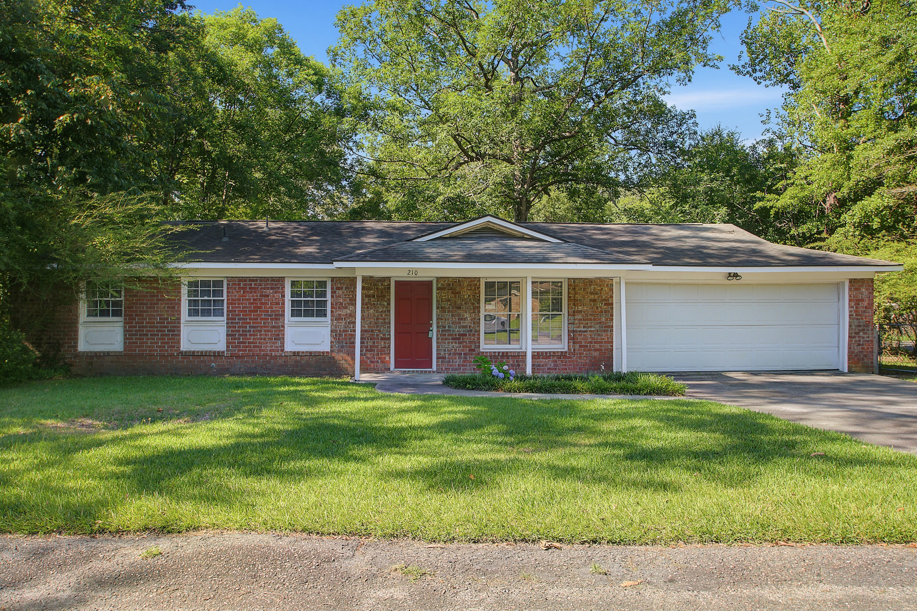 210 Elliott Drive Ladson SC 29456
