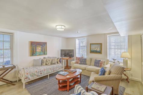 11 George Street Charleston SC 29401