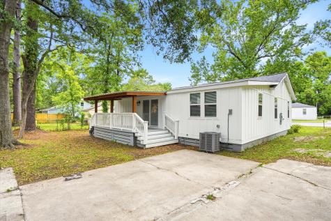 2711 Saratoga Road North Charleston SC 29405