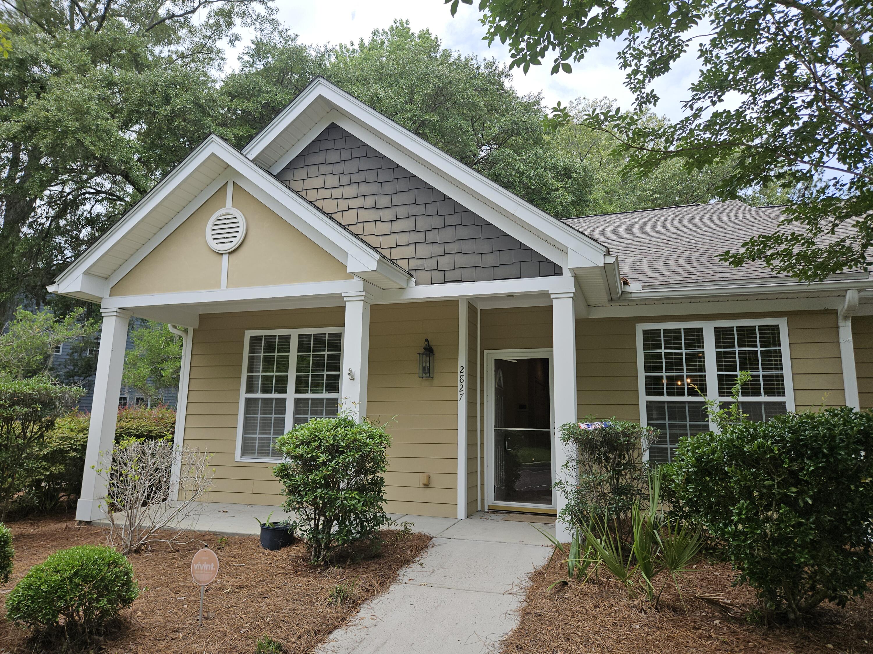 2827 Sweetleaf Lane Johns Island SC 29455
