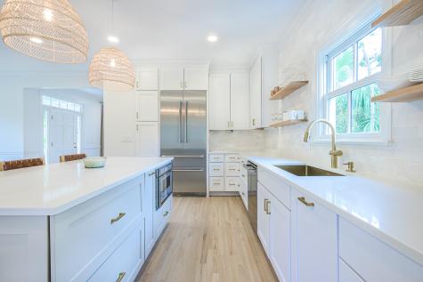 112 Middle Street Mount Pleasant SC 29464