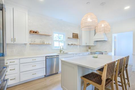 112 Middle Street Mount Pleasant SC 29464