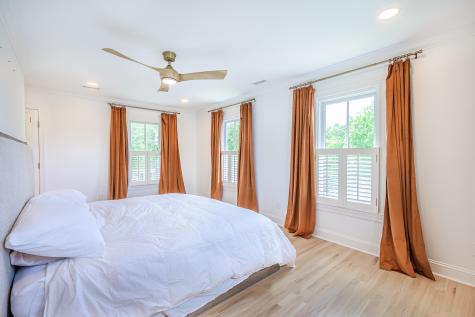 112 Middle Street Mount Pleasant SC 29464