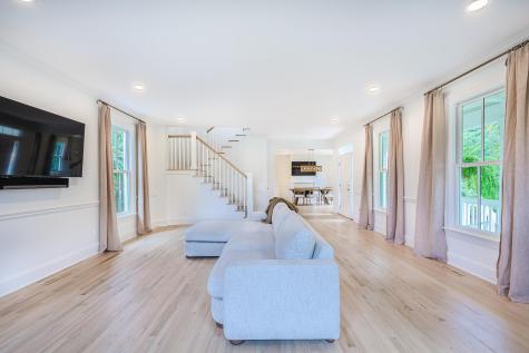 112 Middle Street Mount Pleasant SC 29464