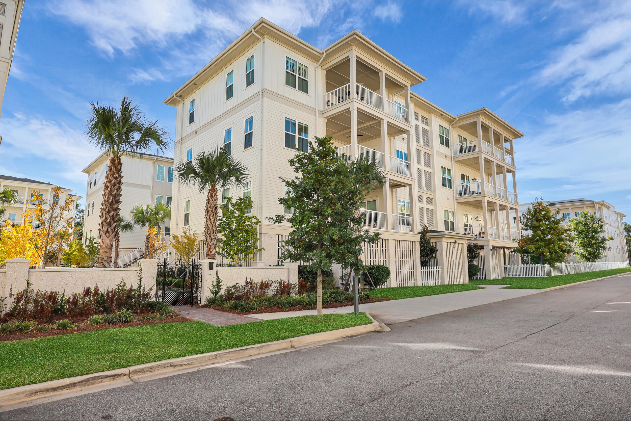 320 Longshore Street Charleston SC 29492