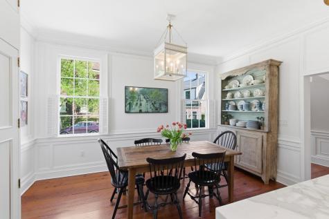 7 Lowndes Street Charleston SC 29401