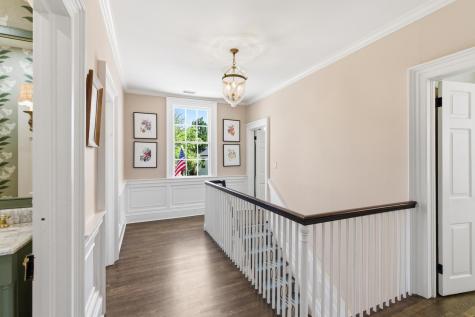 7 Lowndes Street Charleston SC 29401