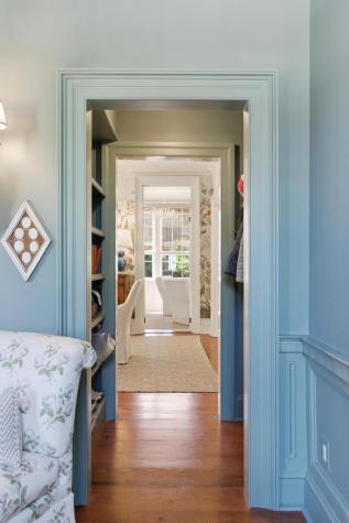 7 Lowndes Street Charleston SC 29401