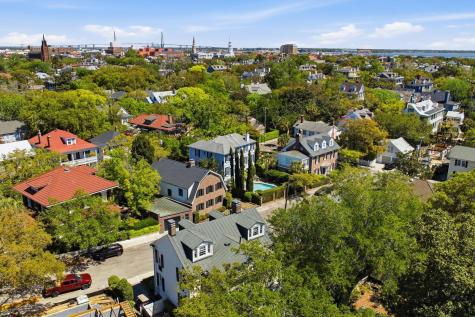 7 Lowndes Street Charleston SC 29401