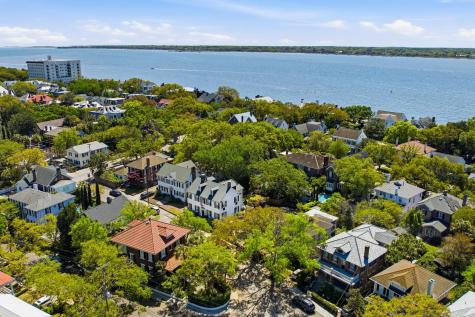 7 Lowndes Street Charleston SC 29401