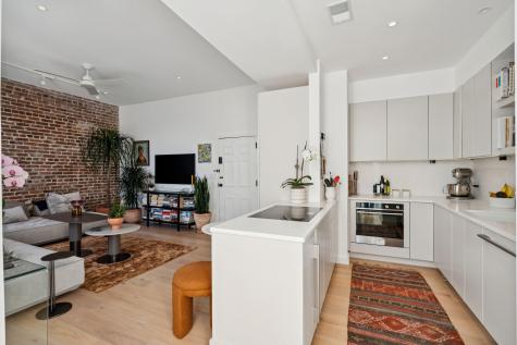 55 Ashley Avenue Charleston SC 29401