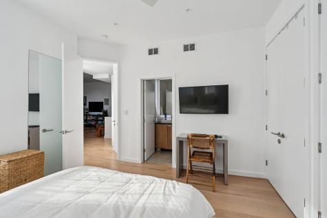 55 Ashley Avenue Charleston SC 29401