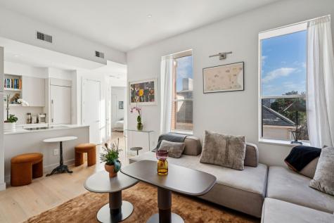 55 Ashley Avenue Charleston SC 29401