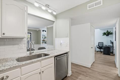 4 Stallion Court Charleston SC 29407