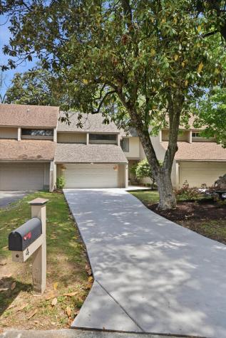 4 Stallion Court Charleston SC 29407
