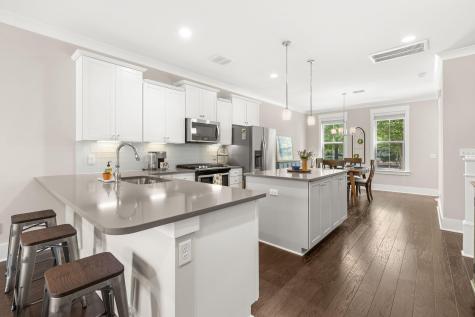 242 Oak Park Street Summerville SC 29483