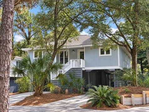 29 Twin Oaks Lane Isle Of Palms SC 29451