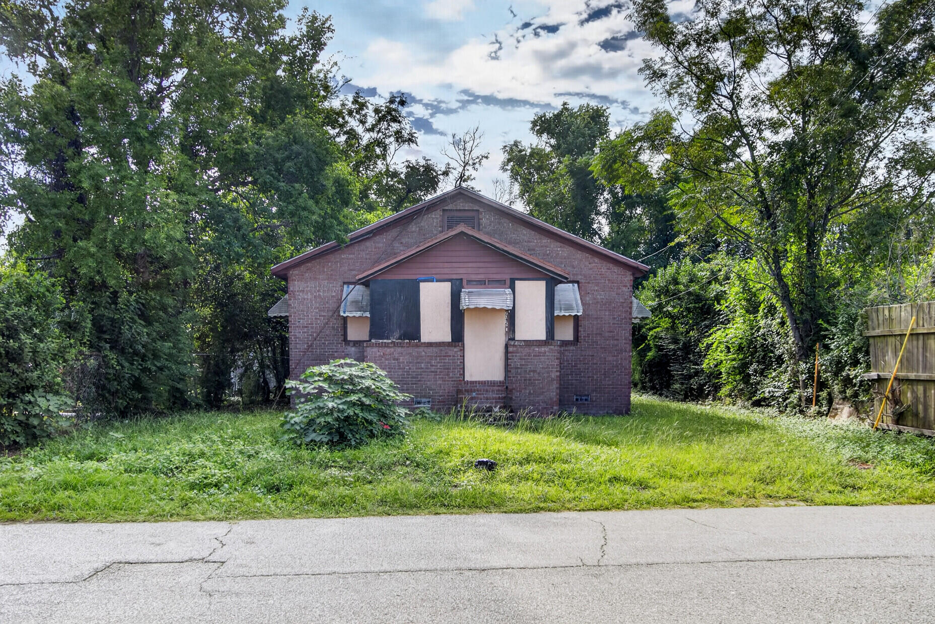2056 Jacksonville Road North Charleston SC 29405
