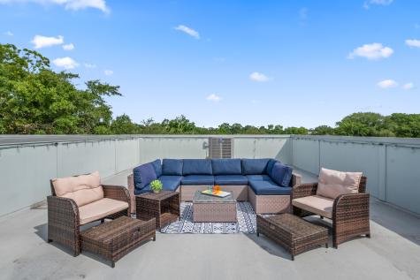 402 Sumter Charleston SC 29403