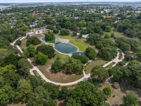 402 Sumter Charleston SC 29403