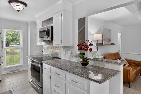 27 Westside Drive Charleston SC 29412